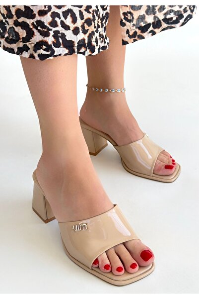 M&B COLLECT Papuci cu toc din piele lacuita Miyon Bej