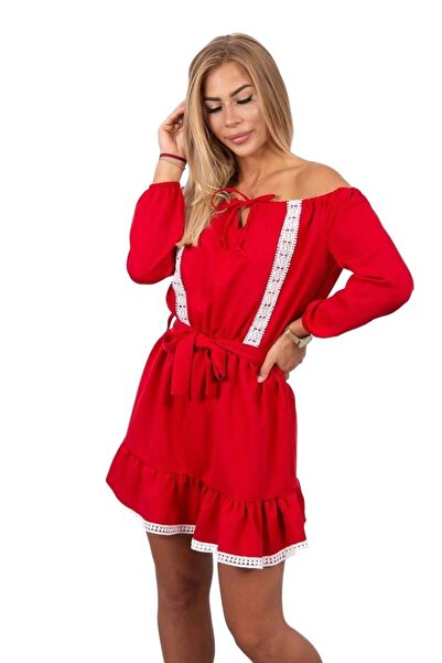 Kesi Rochie roșie din dantelă, cu umerii goi