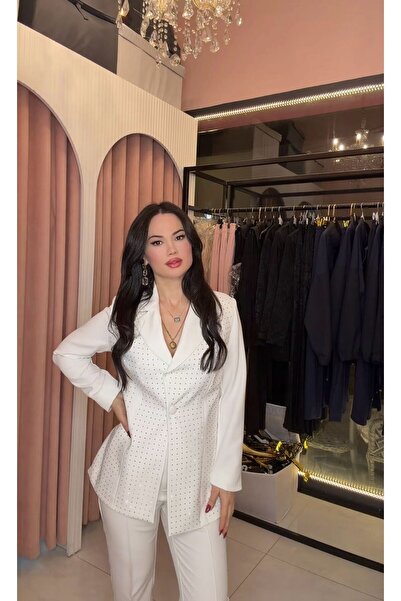 Hatice Altıntaş PARLAK TAŞ DETAY BEYAZ BLAZER CEKET