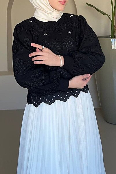 Hiccup Janes Embroidered Round Neck Blouse with Stone Accessories