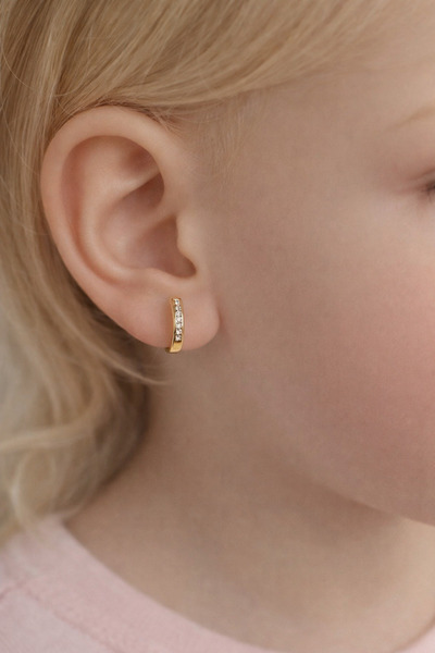 FUKATAKI Zirkon Taşlı Çelik Halka Küpe- Güvenli ve Şık Çocuk Küpesi