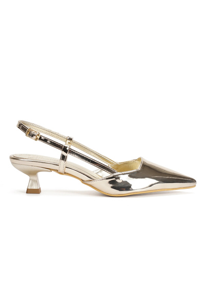 MFT AYAKKABI حذاء نسائي للسهرات بكعب منخفض ومقدمة مدببة باللون الذهبي المعدني