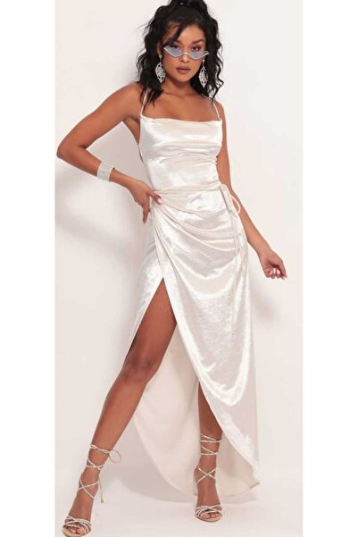 Hanife Glam Couture Hanife Glam sırt dekolteli yırtmaçlı kadife elbise