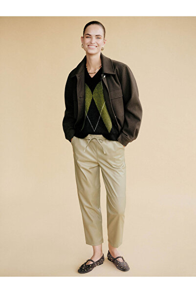 LC Waikiki Rmz Gi̇yi̇m Farkiyla Carrot Planting Women's Leather Look Pants