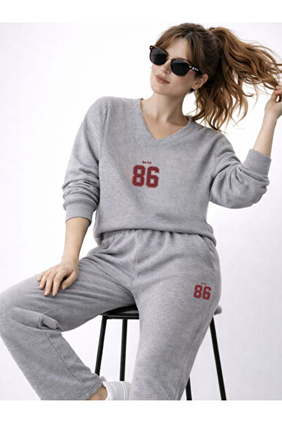 Risely Co Women's Daily Stylish V-Neck 86 Printed Top and Bottom Tracksuit Set