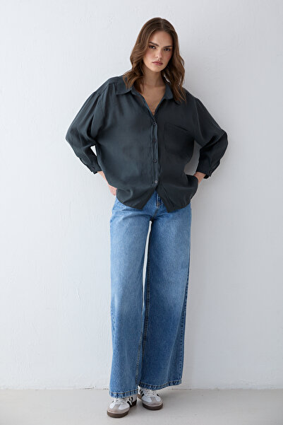 Melike Tatar Oversize kroj Tanka košulja 81-4612