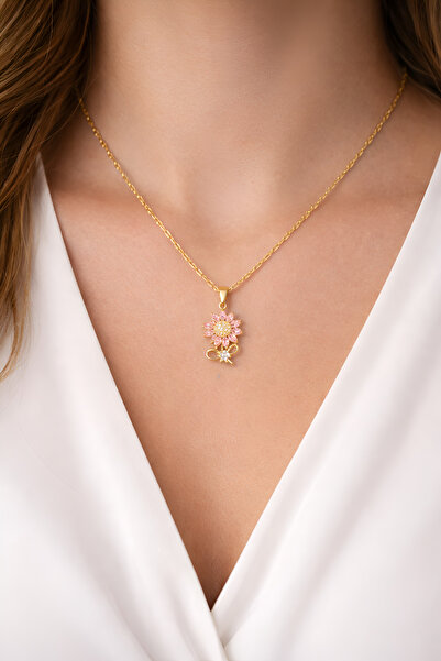Elora Veyn Women's Pink Daisy Figured Steel Necklace