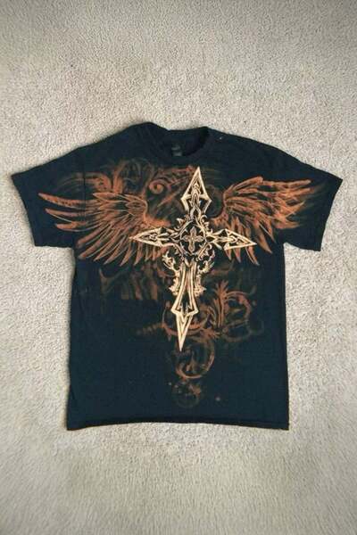 Karakedi Gothic Aesthetic Winged Cross Y2K Unisex Siyah Kısa Kollu T-Shirt