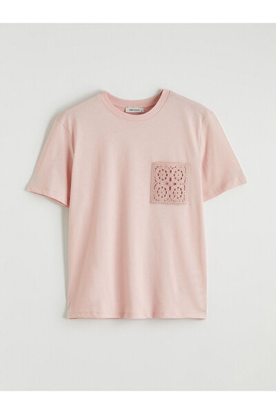 LC Waikiki Γυναικείο μπλουζάκι LCW Vision Pink Crew Neck Με κέντημα