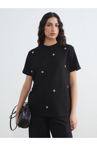 LC Waikiki YK PLUS Γυναικείο T-Shirt με λαιμόκοψη ποδηλάτου και στρας