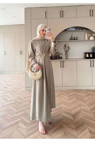 Alaise Broş Kemerli Elbise