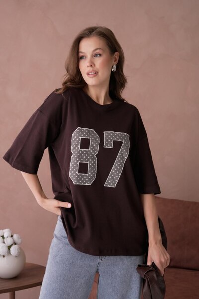 Noi Belis تي شيرت محبوك برقبة دائرية كبيرة الحجم SS26TS0031