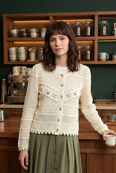 MODAQU Buttoned Lace-Like Knit Knitwear Cardigan - Cream