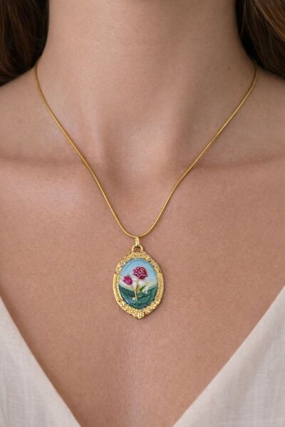 Nilsu Aksesuar قلادة نسائية من الفولاذ بتصميم زهرة عتيقة الطراز