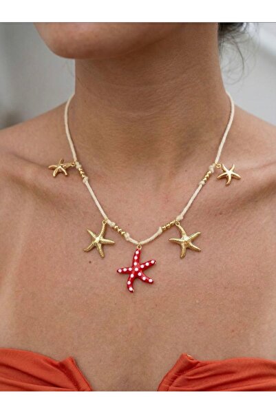 Mope Accessories قلادة صيفية بتصميم نجم البحر مع تفاصيل ذهبية - قلادة نسائية ...