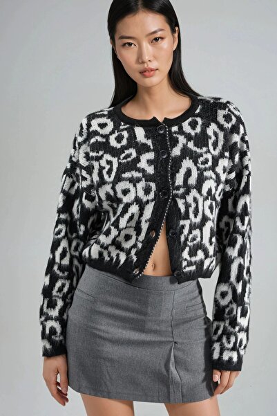 Hiccup My Fashion Leopard Printed Buttoned Cardigan