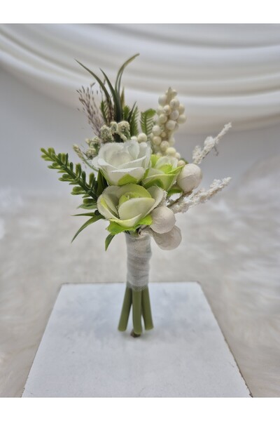 Buketlife Yeşil krem damat yakaçiçeği