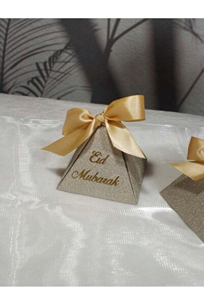 Dr. Eid ١٠ علب هدايا هرمية بتصميم عيد مبارك