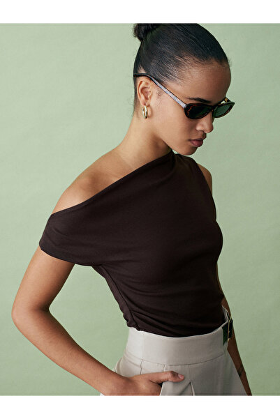 Dilvin 32613 Asymmetrical Top-Dark Brown