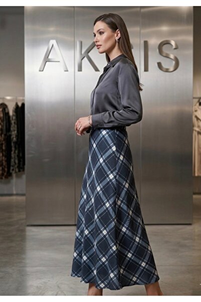 AKSİS ekoseli elbise