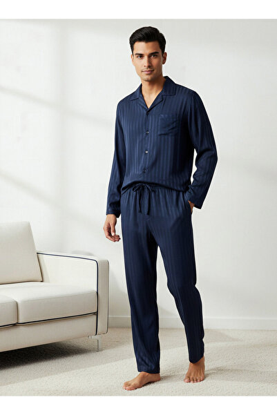 FAV طقم ملابس نوم رجالي من قماش مودال مخطط أمامية