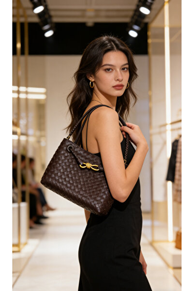 Bottega Venetta حقيبة بوتيغا فينيتا منسوج | بني داكن منسوج بعقدة ذهبية
