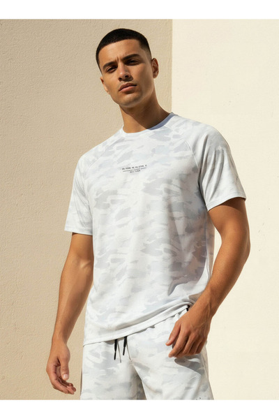 Adot Men Raglan Sleeve T-shirt