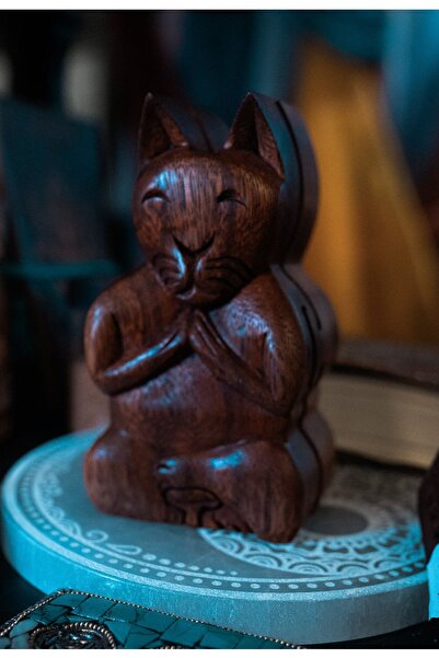 Namaruna Cutie magică din lemn Bali - Pisică de yoga