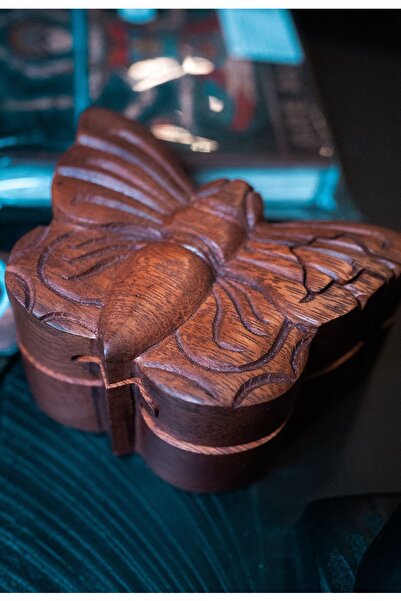 Namaruna Cutie magică din lemn Bali - Fluture