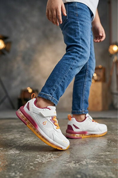 Kinetix Λευκά αθλητικά παπούτσια για αγόρι