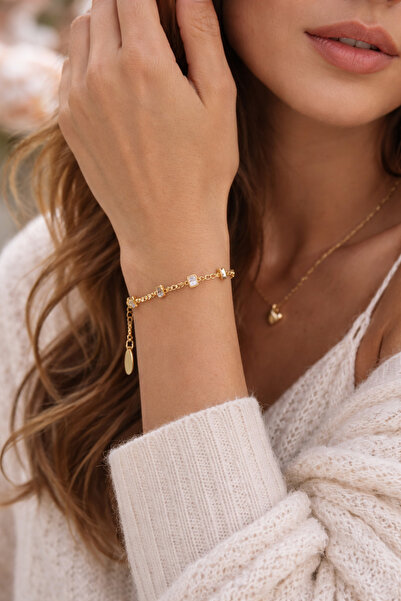 OEM Women's chain bracelet, gold finish, with Stone-Embellished , 14k gold-pl...