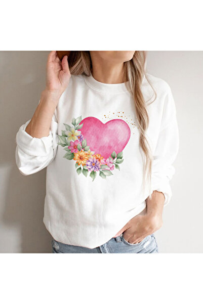 Kartier Дамска блуза с бели розови цветя и сърце