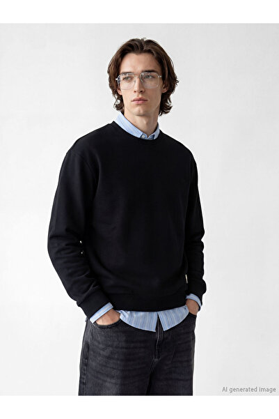 LC Waikiki سويت شيرت رجالي برقبة كرو أسود للرجال