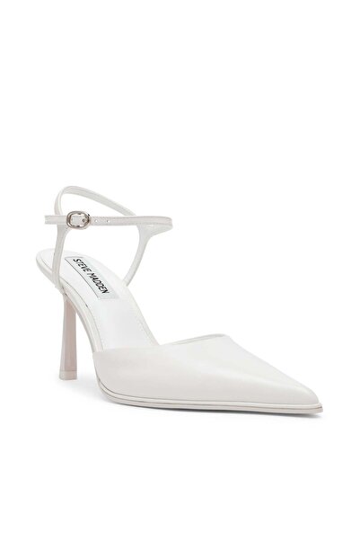 Steve Madden صندل ديرديفيل ذو الكعب المتوسط ​​الصلب