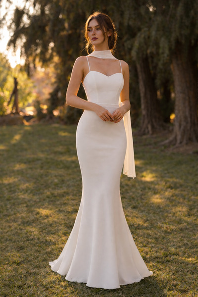 Elorya Bloom Şal Detaylı Askılı Skuba Nikah Dış Çekim ve Söz Elbisesi Kırık B...