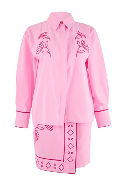 Trendyol Collection Cămașă cu broderie roz, cu detaliu de broderie, fustă dub...