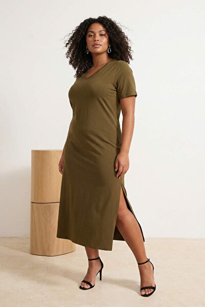 Trendyol Curve Χακί Μονό ζέρσεϊ Πλεκτό Φόρεμα Μεγάλου Μεγέθους TBBSS22AH0163