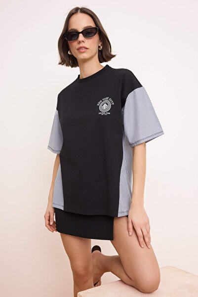 Trendyol Collection Tricou negru din bumbac gros, oversize/fitting larg, cu d...