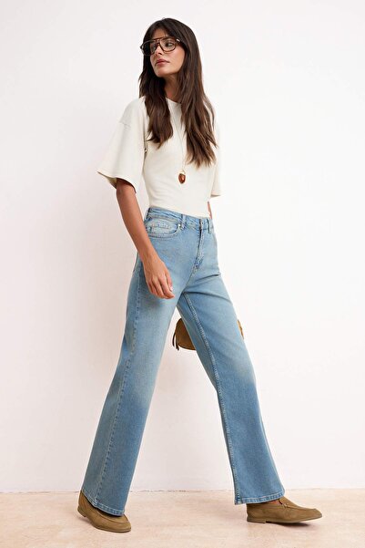 Trendyol Collection Blugi albaștri cu talie înaltă, cu elasticitate medie, cu...