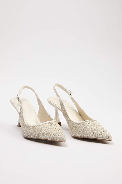 TRENDYOL SHOES أحذية نسائية بكعب أبيض