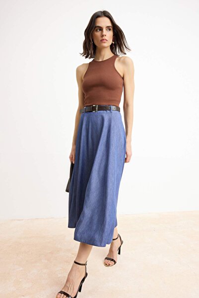 Trendyol Collection فستان ميدي متعدد الألوان حزام قطع منسوج TWOSS26EL00095