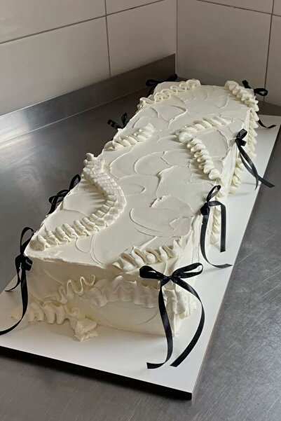 Esram Butik 10 Adet Siyah Hazır Fiyonk Pasta Duvar Balon Çeyiz Doğum Günü Süs...