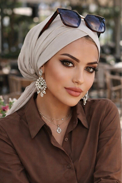 Aişe tesettür Ekrus kapa sa križnim remenom