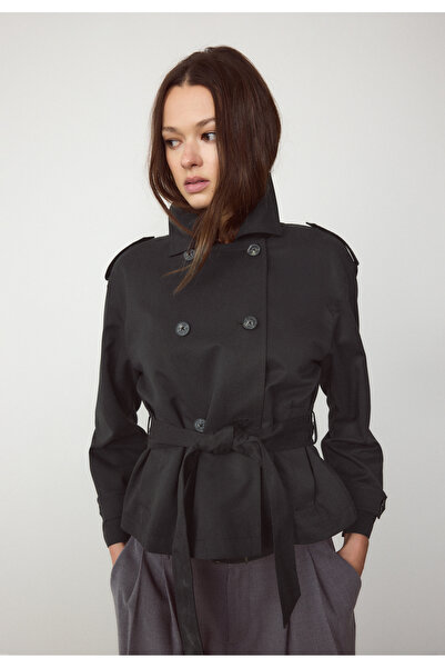 Stradivarius Short trench coat with belt