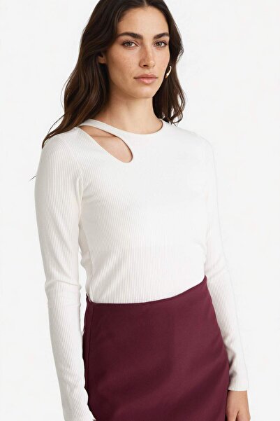 DeFacto Slim Fit Dar Kesim Bisiklet Yaka Simli Kumaş Uzun Kollu Tişört D5114A...