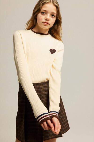 DeFacto Pulover cu broderie și guler înalt, croială normală, pentru fete G690...