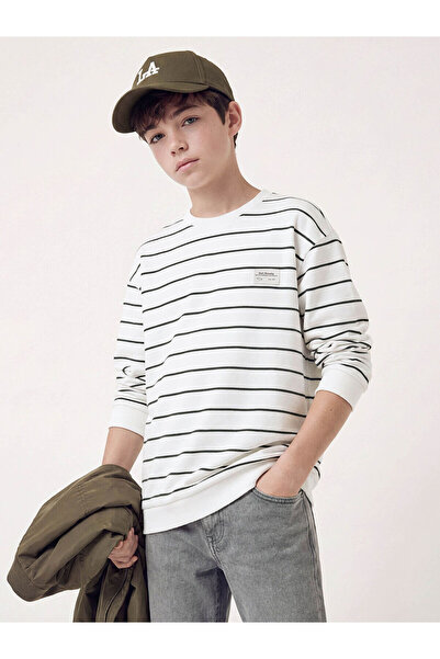 LC Waikiki Nevavm Striped Boys' Sweatshirt with a Difference