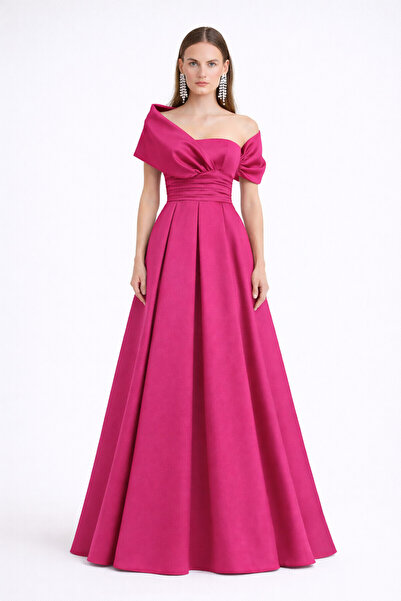 TARA COŞKUNTUNCEL Straplez Drapeli Şal Detaylı Kloş Abiye Elbise