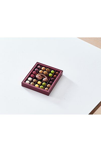 MAISON CHOCOLATE MAISON Premium Karışık Trüf Çikolata Kutusu 335 g Bordo El Y...