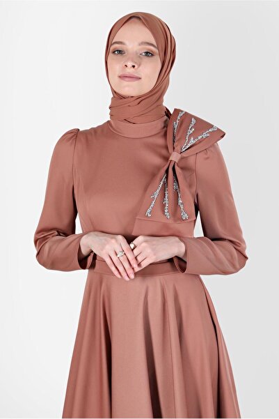 Alvina فستان سهرة بتفاصيل فيونكة 50233
